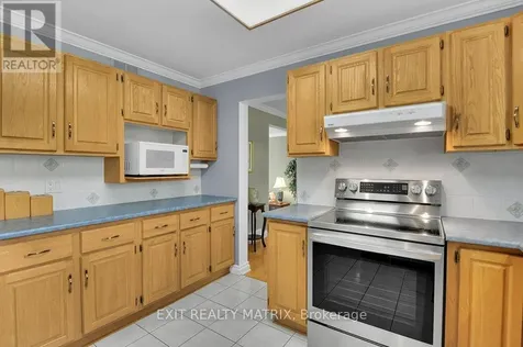 1340 Cuthbert Way Ottawa ON K4P 1A4