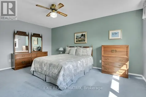 1340 Cuthbert Way Ottawa ON K4P 1A4