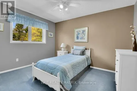 1340 Cuthbert Way Ottawa ON K4P 1A4