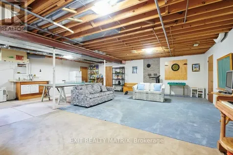 1340 Cuthbert Way Ottawa ON K4P 1A4