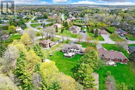 1340 Cuthbert Way Ottawa ON K4P 1A4