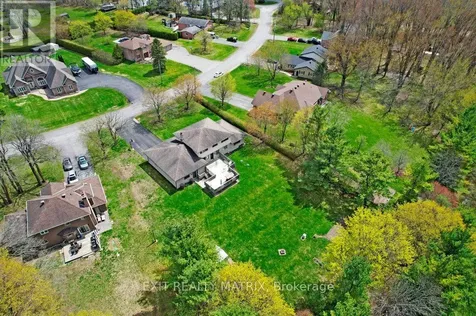 1340 Cuthbert Way Ottawa ON K4P 1A4