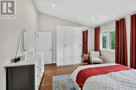 258 Carillon Street Ottawa ON K1L 5X6