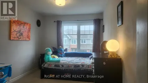 607 Egret Way Ottawa ON K2J 6K9