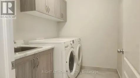 607 Egret Way Ottawa ON K2J 6K9