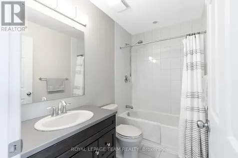 512 Breccia Heights Ottawa ON K2T 0L6