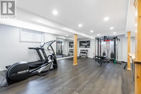512 Breccia Heights Ottawa ON K2T 0L6