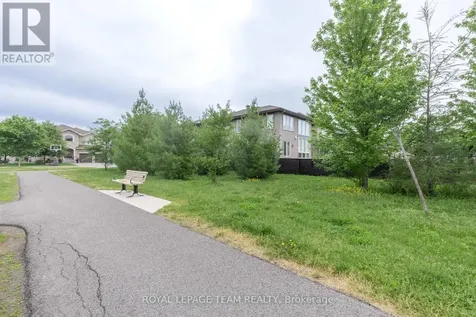512 Breccia Heights Ottawa ON K2T 0L6