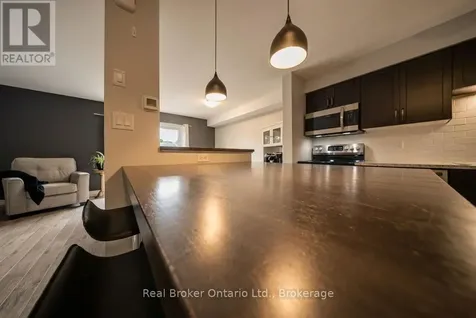 30 Imperial Road South Guelph (willow West/sugarbush/west Acres) ON N1K 1Y1
