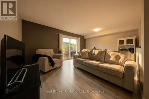 30 Imperial Road South Guelph (willow West/sugarbush/west Acres) ON N1K 1Y1