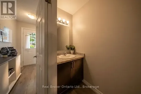 30 Imperial Road South Guelph (willow West/sugarbush/west Acres) ON N1K 1Y1