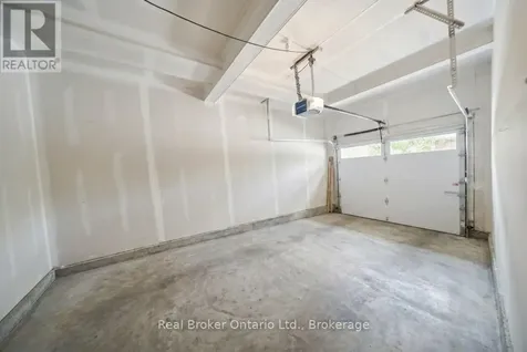 30 Imperial Road South Guelph (willow West/sugarbush/west Acres) ON N1K 1Y1