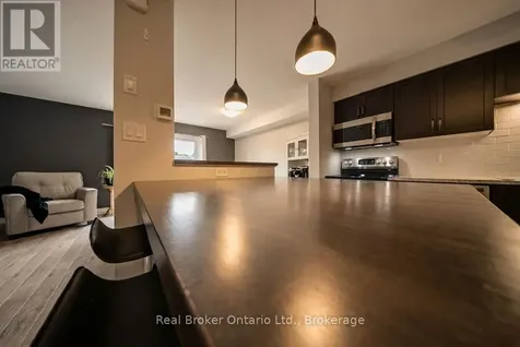 30 Imperial Road South Guelph (willow West/sugarbush/west Acres) ON N1K 1Y1