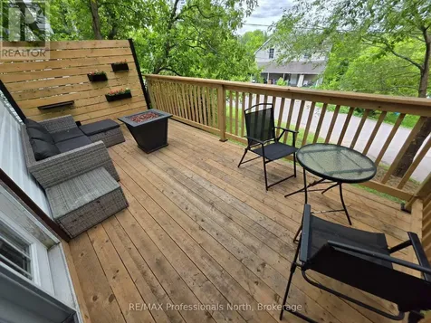 6 Dufferin Street North Huntsville ON P1H 1X3