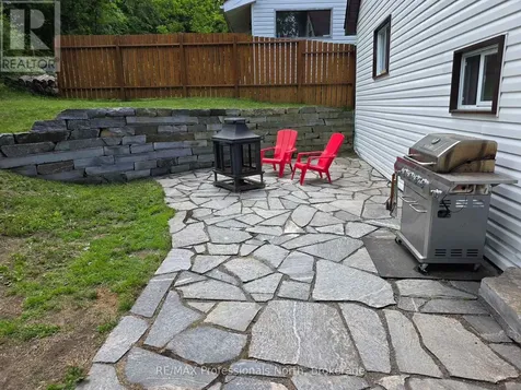 6 Dufferin Street North Huntsville ON P1H 1X3