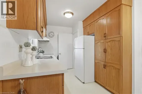118 Wilfred Avenue Kitchener ON N2A 1X1