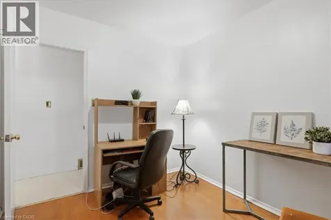 118 Wilfred Avenue Kitchener ON N2A 1X1