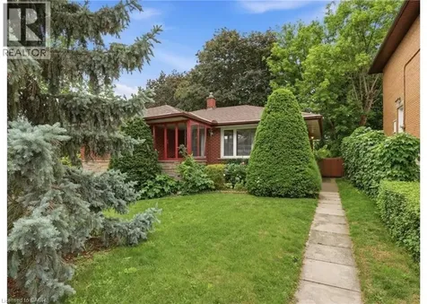 118 Wilfred Avenue Kitchener ON N2A 1X1
