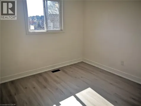 388 Barton Street Hamilton ON L8L 2Y3