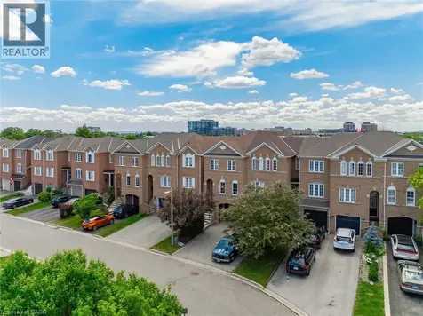 2420 Ravinebrook Crescent Oakville ON L6H 6Y2
