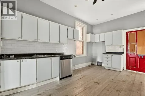 86 Sherman Avenue North Hamilton ON L8L 6M4