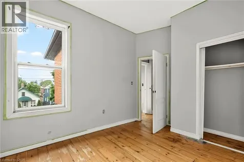 86 Sherman Avenue North Hamilton ON L8L 6M4