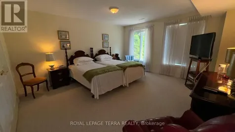 13 Montebello Terrace New Tecumseth ON L9R 2H4