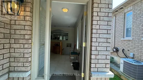 13 Montebello Terrace New Tecumseth ON L9R 2H4