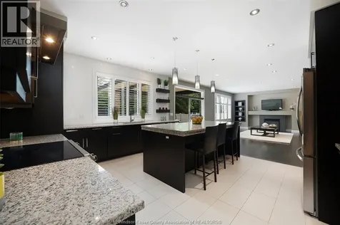 6181 Silver Maple Lasalle ON N9H 0C1