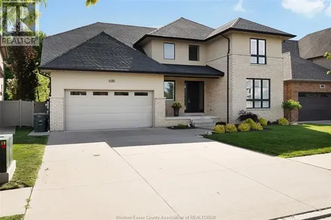 6181 Silver Maple Lasalle ON N9H 0C1