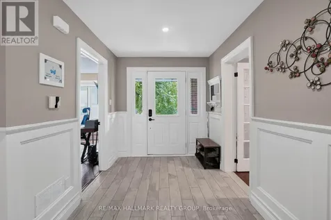 3809 Alderwood Street Ottawa ON K1T 3R3