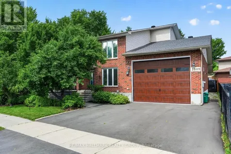 3809 Alderwood Street Ottawa ON K1T 3R3