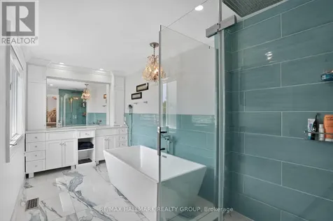 3809 Alderwood Street Ottawa ON K1T 3R3