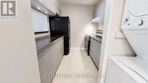 270 Brittany Drive Ottawa ON K1K 4M3