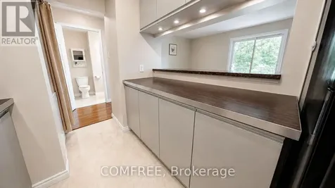 270 Brittany Drive Ottawa ON K1K 4M3