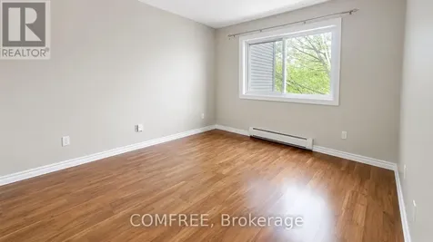 270 Brittany Drive Ottawa ON K1K 4M3