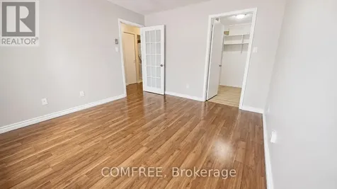 270 Brittany Drive Ottawa ON K1K 4M3