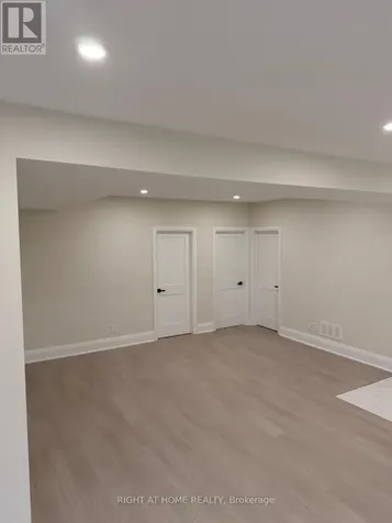 15 Bell Street North Ottawa ON K1R 7C5