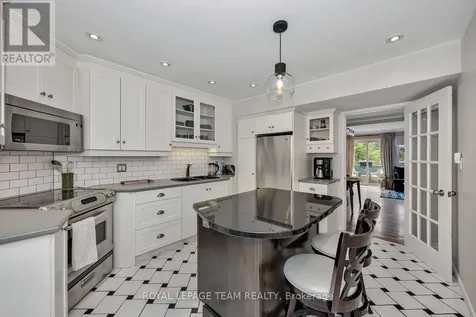 215 Booth Street Ottawa ON K1R 7V4