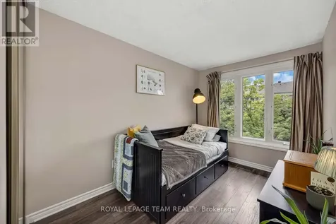 215 Booth Street Ottawa ON K1R 7V4