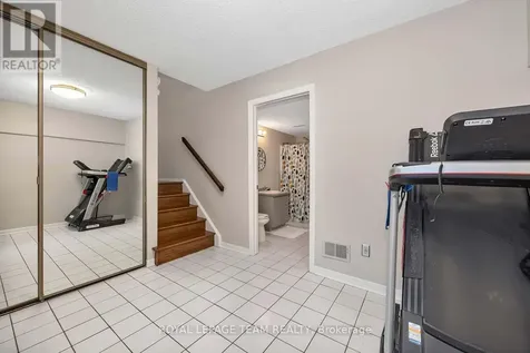 215 Booth Street Ottawa ON K1R 7V4