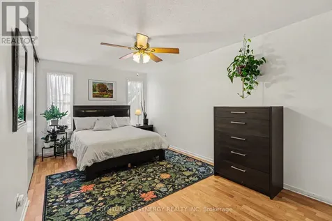 1082 Taffy Lane Ottawa ON K1C 1Y5