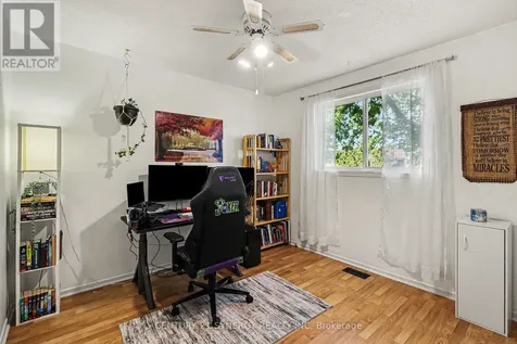 1082 Taffy Lane Ottawa ON K1C 1Y5