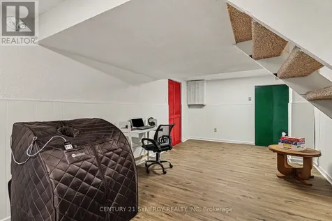 1082 Taffy Lane Ottawa ON K1C 1Y5