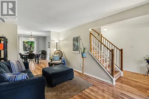 1082 Taffy Lane Ottawa ON K1C 1Y5
