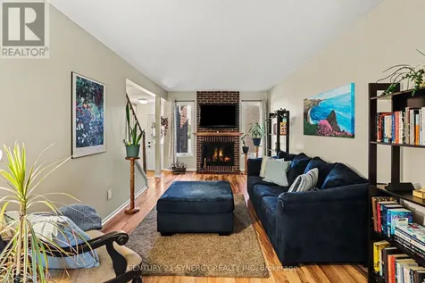 1082 Taffy Lane Ottawa ON K1C 1Y5