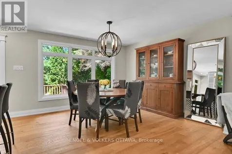 580 Thessaly Circle Ottawa ON K1H 5W5
