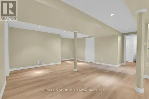 580 Thessaly Circle Ottawa ON K1H 5W5