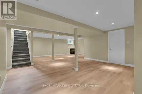 580 Thessaly Circle Ottawa ON K1H 5W5