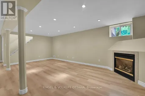 580 Thessaly Circle Ottawa ON K1H 5W5